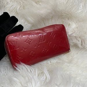 💯Authentic Louis Vuitton Zippy Wallet Reds